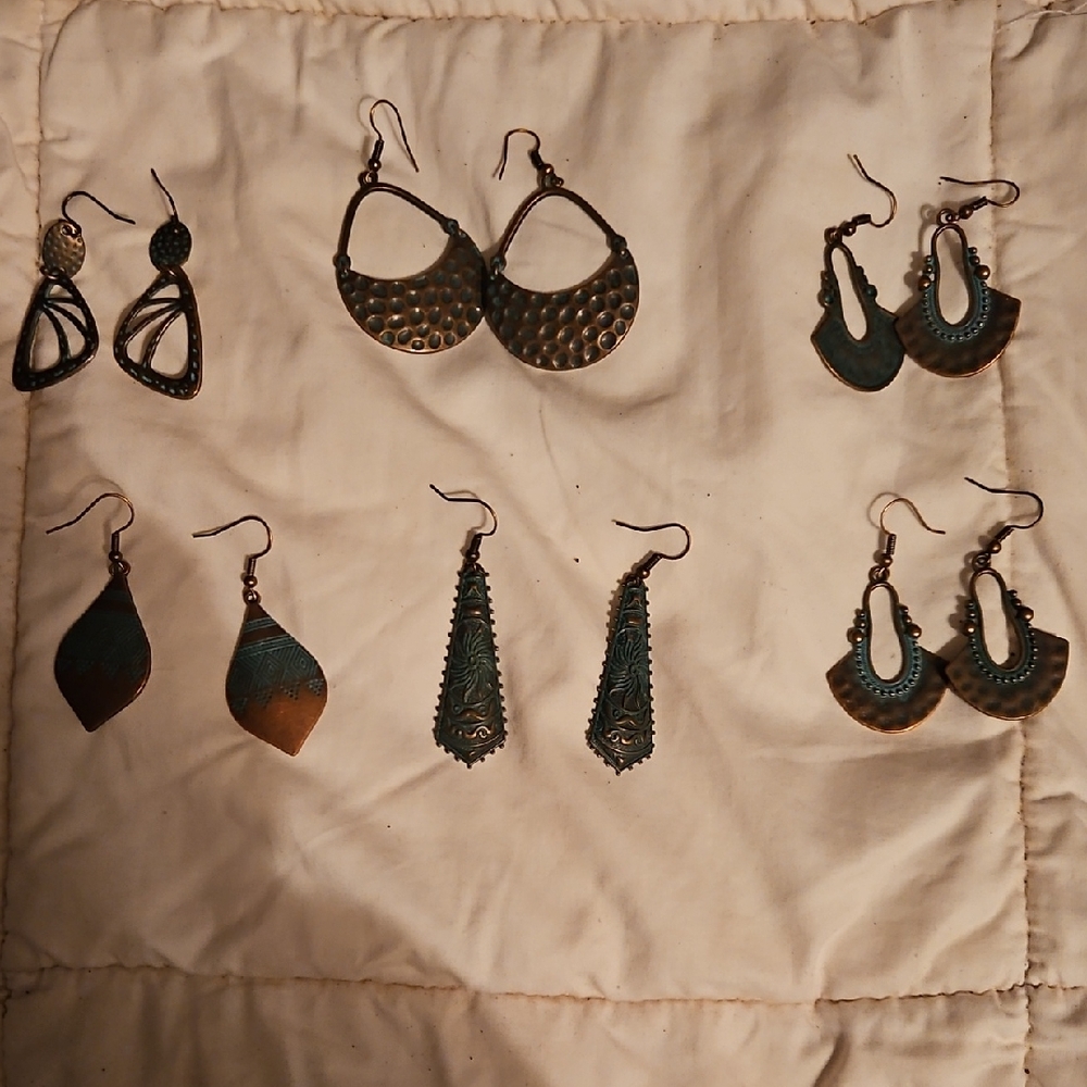 Chic Bronze and Teal Earrings Set